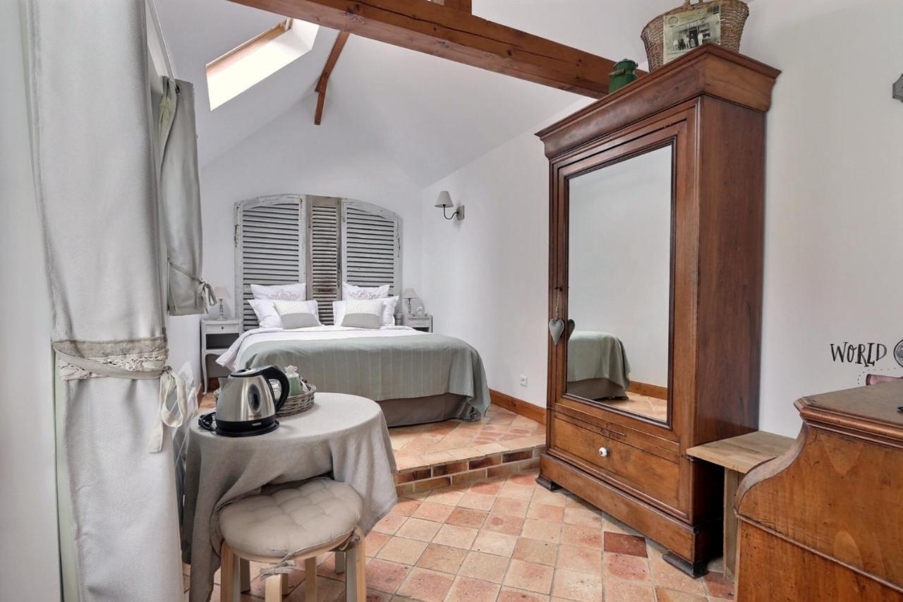 La Parenthese Epicurienne Bed & Breakfast โบเวส์ ภายนอก รูปภาพ