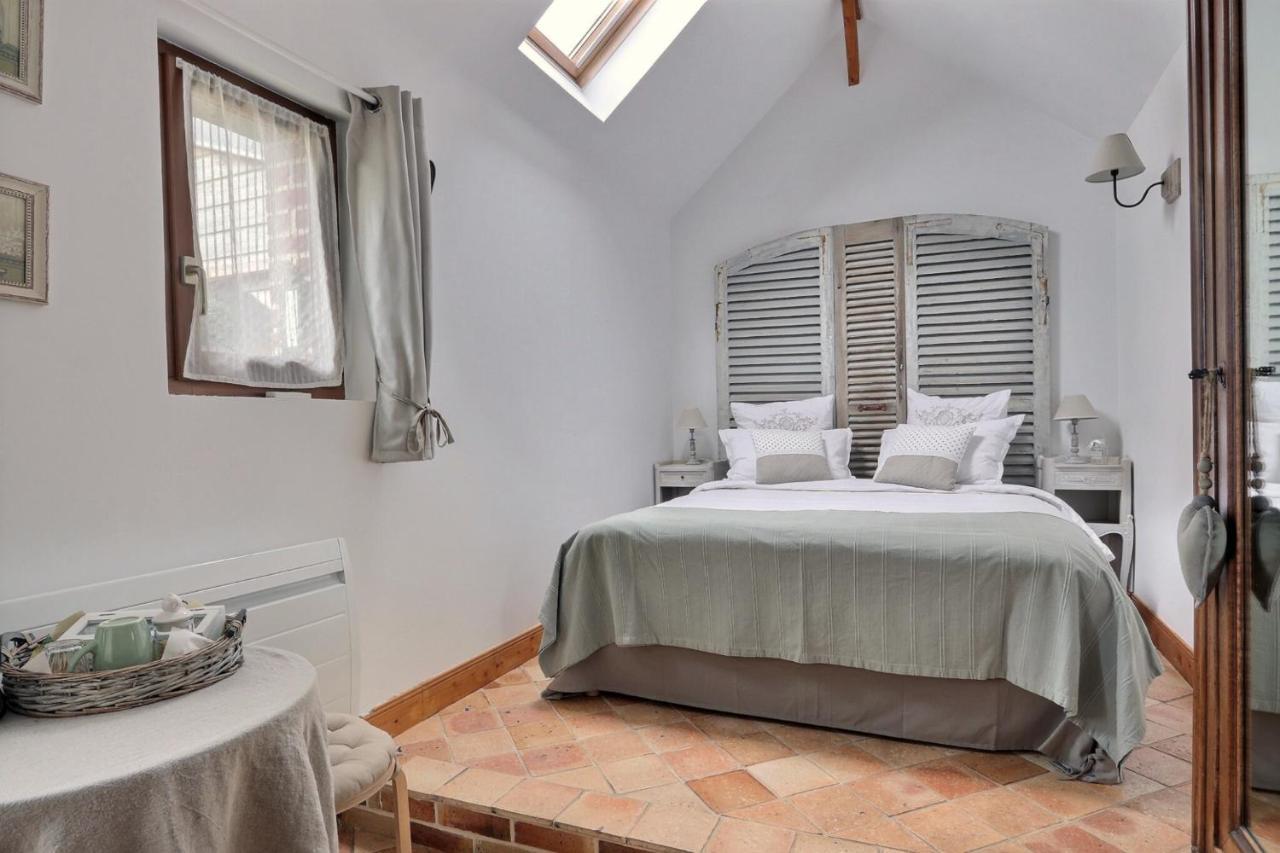La Parenthese Epicurienne Bed & Breakfast โบเวส์ ภายนอก รูปภาพ