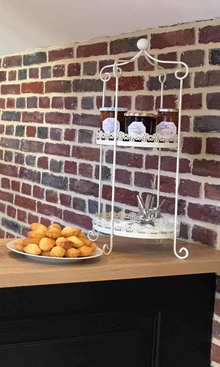 La Parenthese Epicurienne Bed & Breakfast โบเวส์ ภายนอก รูปภาพ