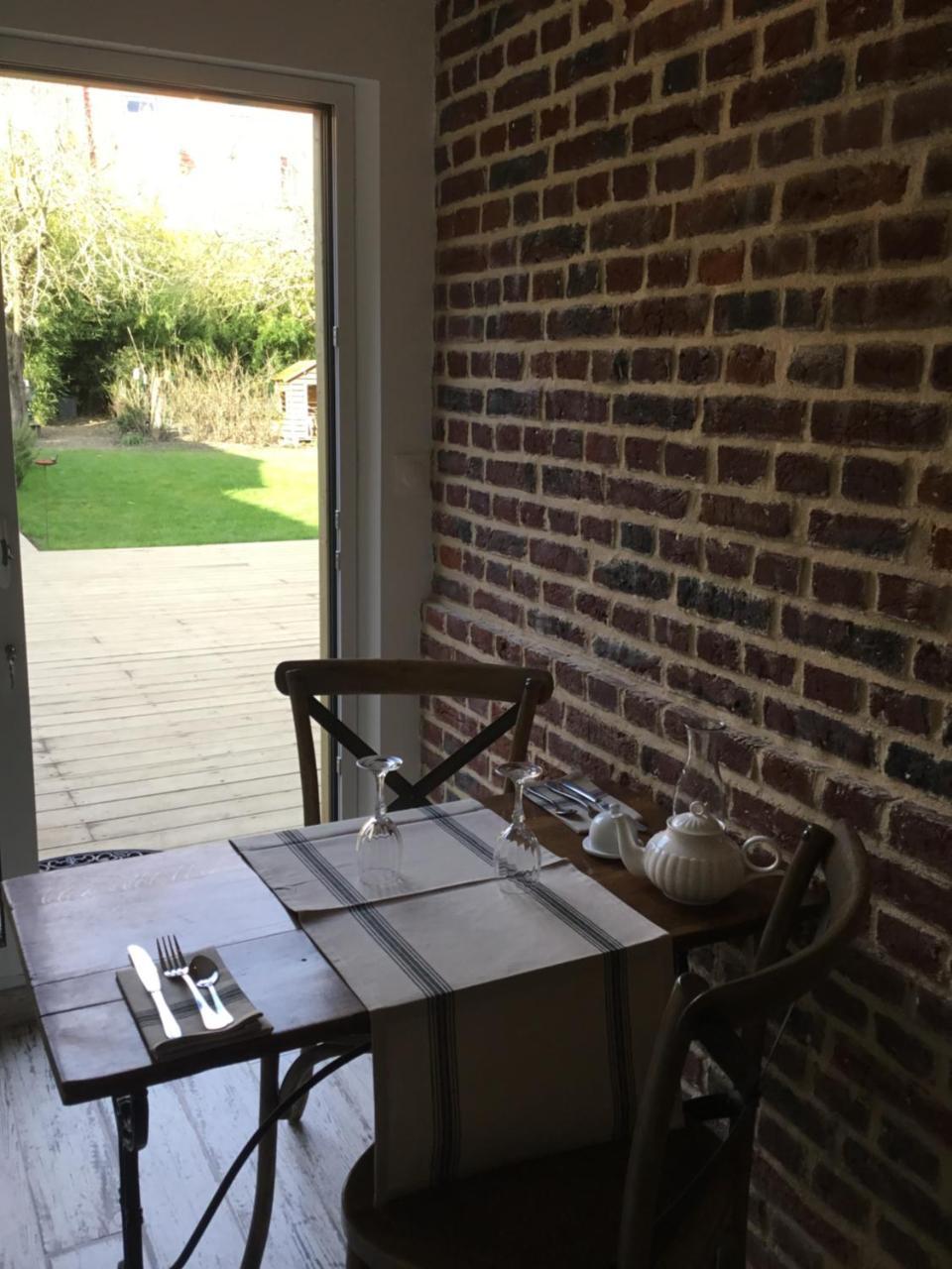 La Parenthese Epicurienne Bed & Breakfast โบเวส์ ภายนอก รูปภาพ
